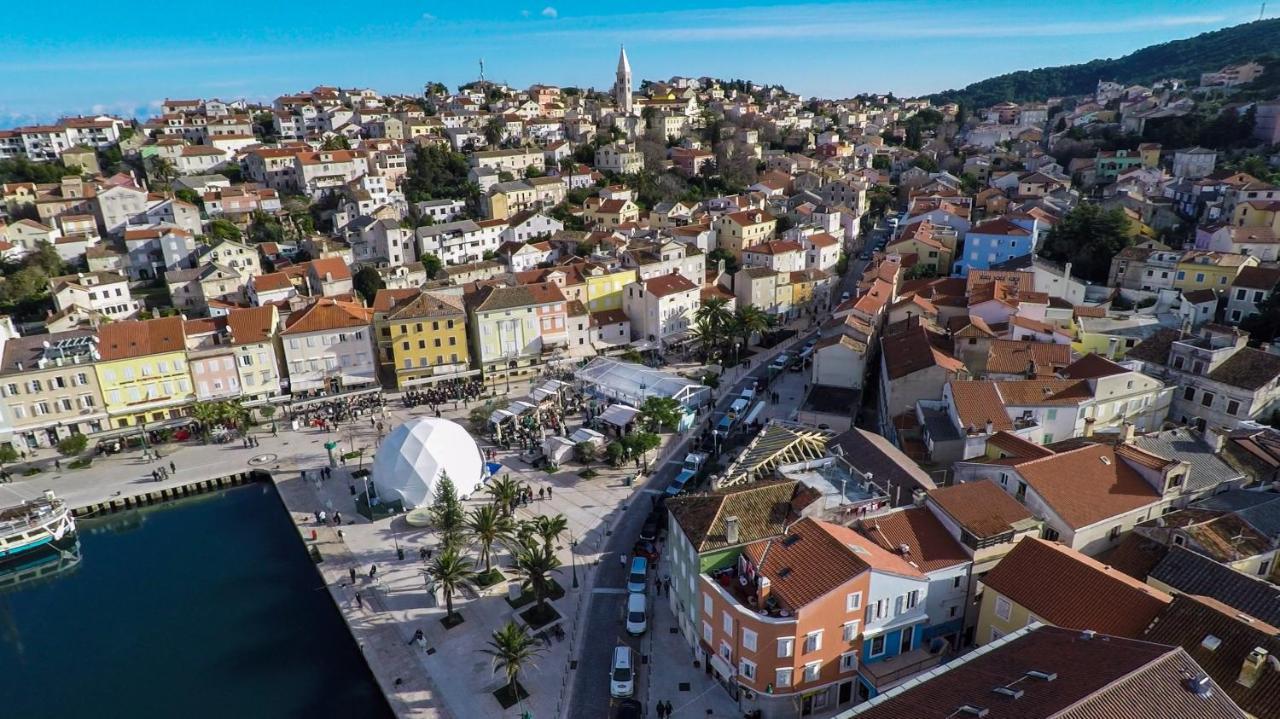 Bigblue House Apartman Amelie Veli Lošinj Exteriör bild